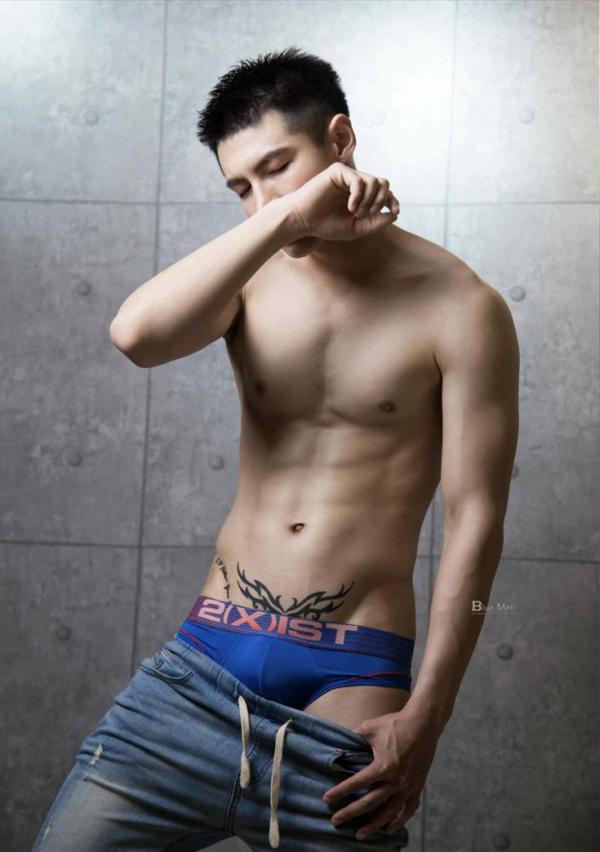 VIRILE-No.02-ebook--bts-video